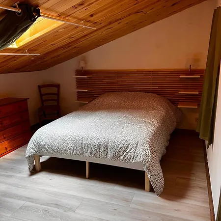 Holiday home Evasion Champetre A 2 Pas Du Pal Jaligny